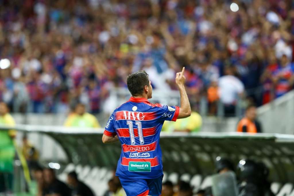 Fortaleza galga posições no Campeonato Brasileiro mesmo sem Rogério Ceni - Camila Lima