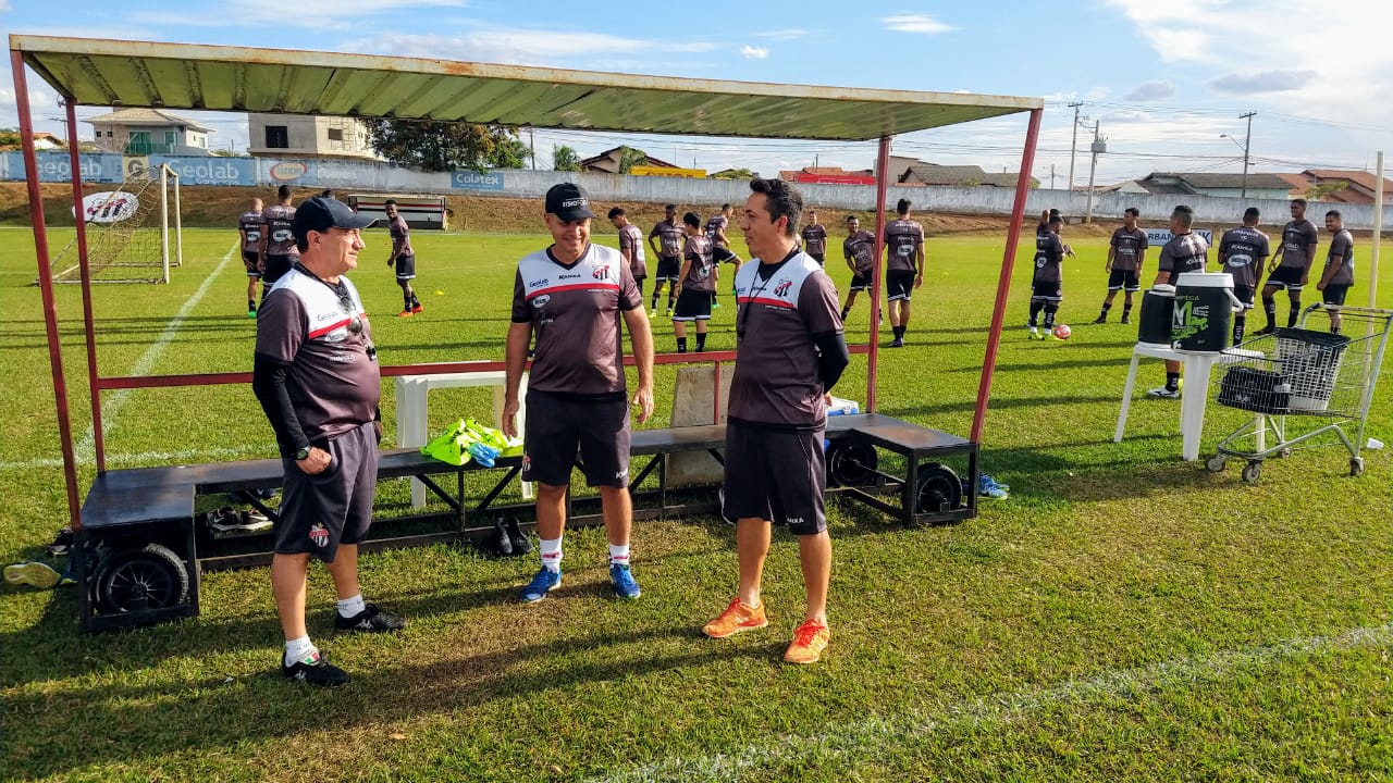 Goiano: Mesmo com empate, Vilson Tadei comemora resultado liderança do Anápolis