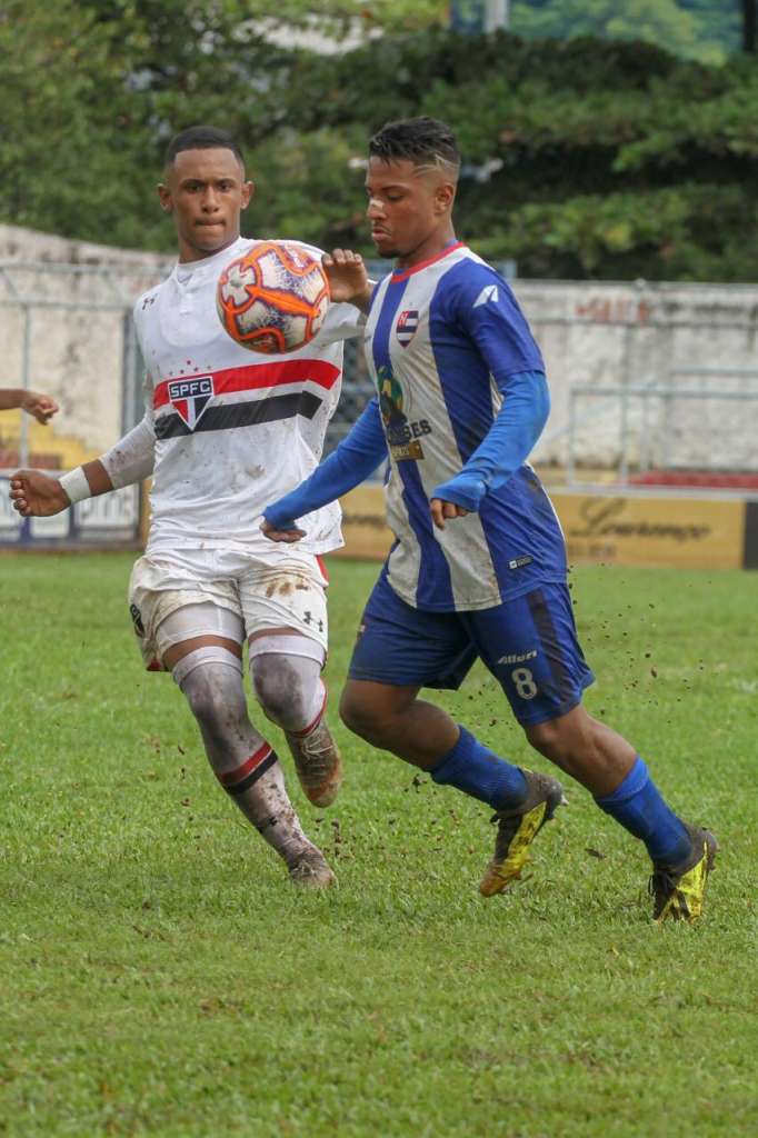 No radar de grandes clubes, Matheusinho foi um dos destaques do sub 17 do Nacional
