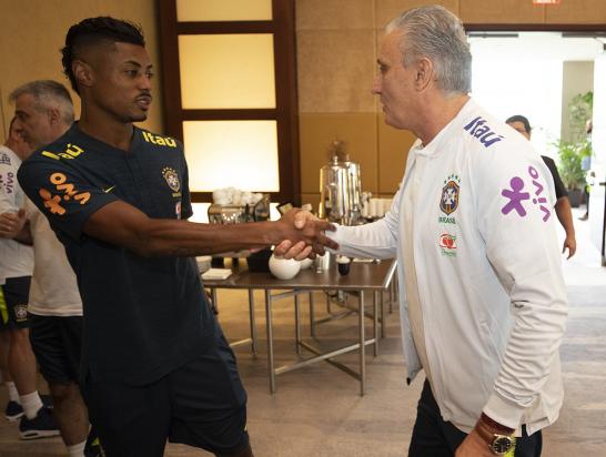 Bruno Henrique se apresenta na seleção e relembra do pior momento em sua carreira