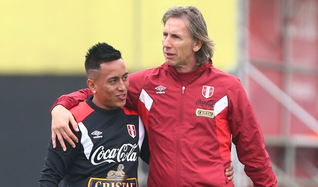 Cueva agradece apoio de Ricardo Gareca em momento conturbado da carreira