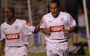 Com 'forcinha' do pai, filho do ex-atacante Edmundo recebe chance no Figueirense