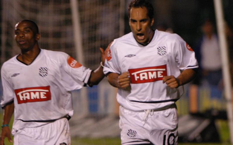 Com ‘forcinha’ do pai, filho do ex-atacante Edmundo recebe chance no Figueirense