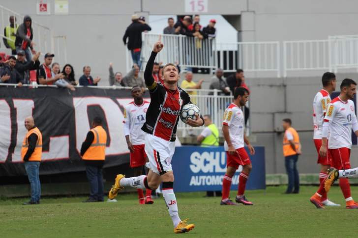 CSA recua de negociação e atacante permanece no Brasil-RS