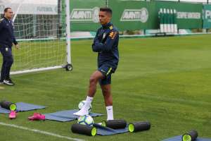 Convocações e lesões preocupam Fábio Carille para escalar o Corinthians