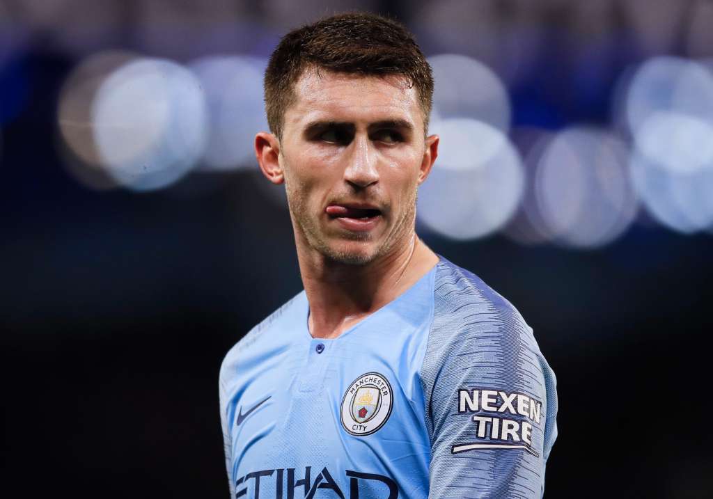 Laporte, titular do City no bicampeonato inglês, passou por cirurgia no joelho