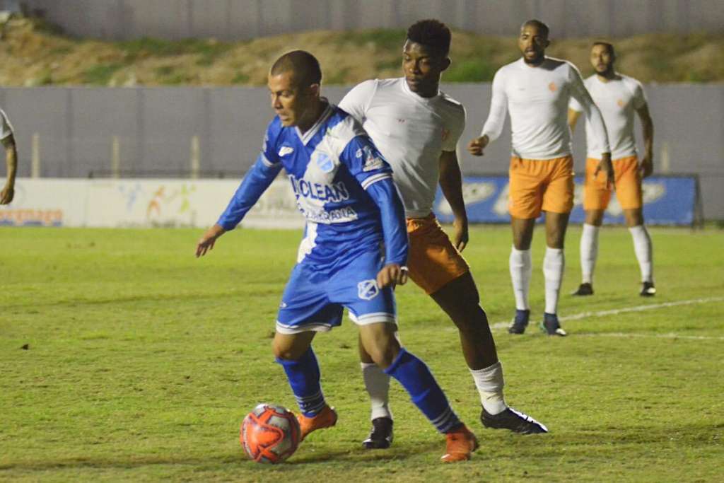 Tauabaté e Atibaia ficam no empate sem gols (Foto: Bruno Castilho / EC Taubaté)