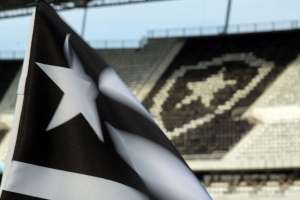 Sem vitória há 3 jogos, Botafogo faz promoção para ter Engenhão lotado no domingo