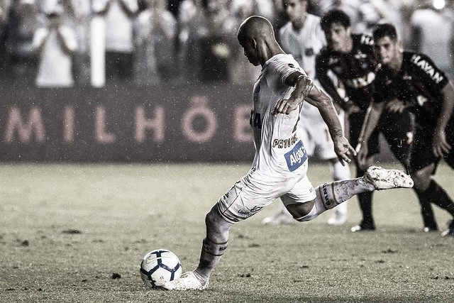 Encarar rival de seu 1º gol pelo Santos inspira Sánchez: ‘Se marcar, será lindo’