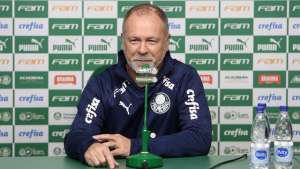 Apresentado no Palmeiras, Mano minimiza rejeição e promete jogo bonito do time