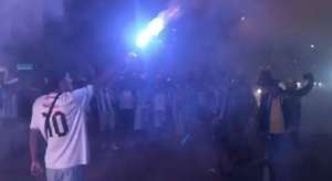 Série C: Torcida do Paysandu madruga e faz festa no embarque do elenco