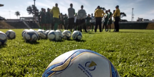 Série C: Ypiranga trabalha com portões fechados antes de decidir o acesso