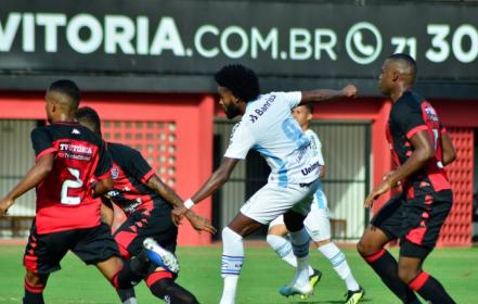 BRASILEIRO ASPIRANTES: Grêmio bate o Vitória e sai em vantagem por vaga na decisão