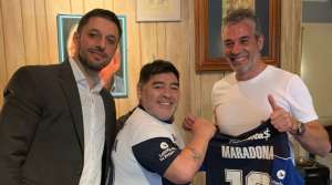 Maradona vira novo técnico do último colocado do Campeonato Argentino