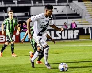 Série B: Lesão de lateral emprestado pelo Grêmio evolui, mas volta à Ponte ainda é incerta