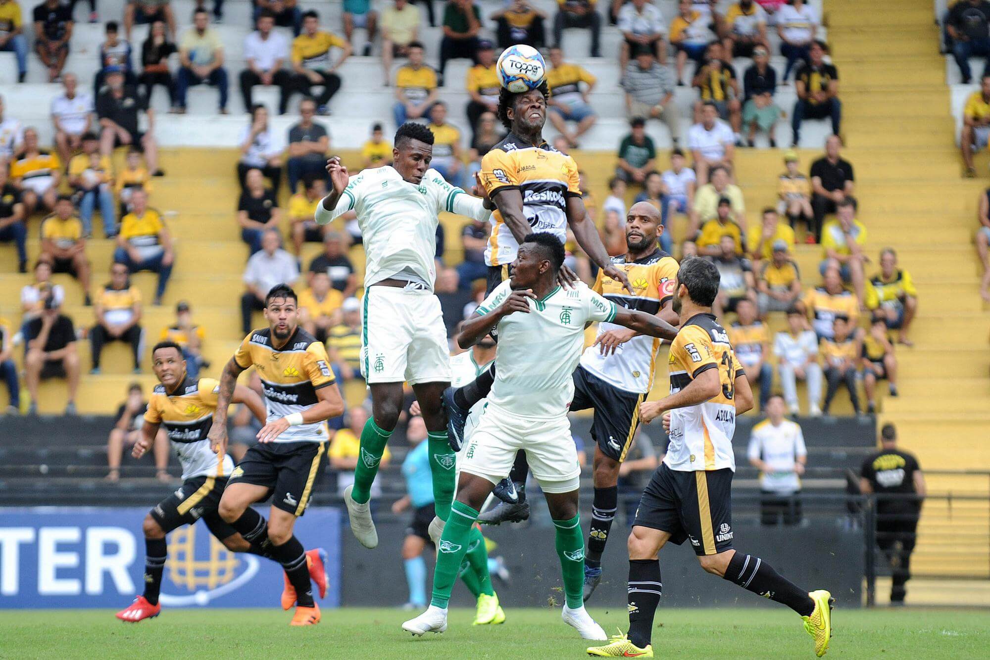 Série B: Após deixar Z4, Criciúma quer se aproximar dos primeiros colocados