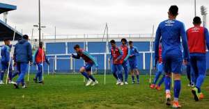 Alberto Valentim usa Santos como exemplo para Avaí superar o Flamengo