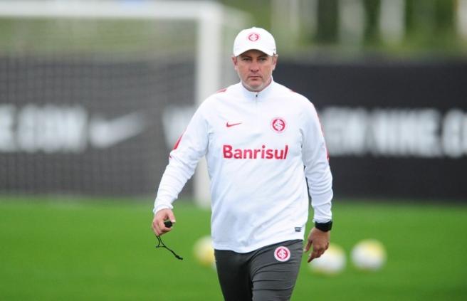 Com reservas, Inter aposta na força do Beira-Rio para superar o São Paulo