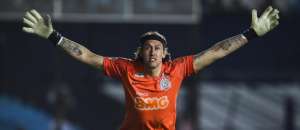 Cássio admite que foi surpreendido: 'Foi o primeiro gol olímpico que sofri'