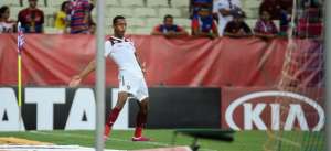 João Pedro celebra 'respirada' do Flu e Oswaldo diz ter 'mérito' por vitória