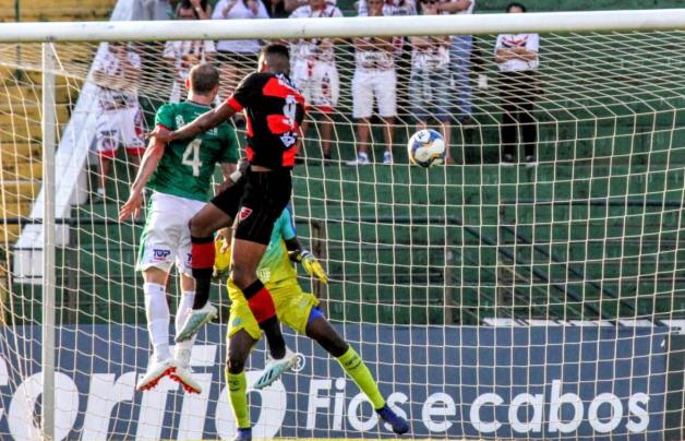 Jogador, antiga cobrança que não se concretiza no Guarani