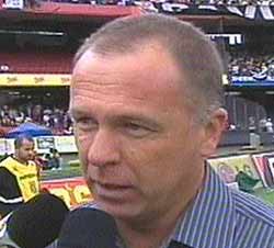 Mano comemora virada do Palmeiras em Goiânia: ‘Iniciar com vitória sempre é bom’