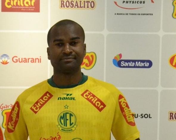Reniê, zagueiro do Mirassol Reniê, zagueiro do Mirassol