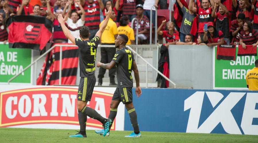 Pablo Marí foi escolhido como melhor zagueiro da rodada