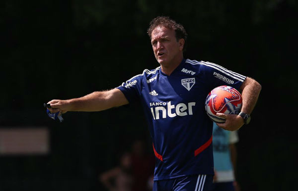 Cuca tenta acertar o ataque do São Paulo, que não marca gol há três rodadas