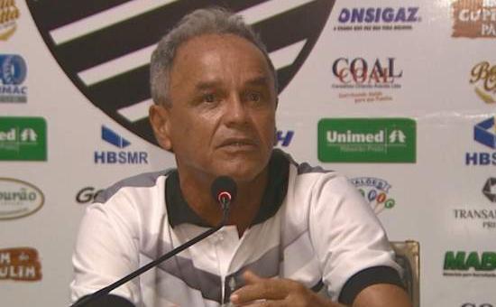 Roberval Davino, técnico do Comercial - Foto: Reprodução