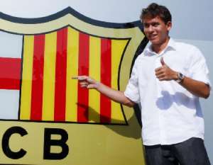 Após oito dias no CSA, ex-Palmeiras e Barça pede quase R$ 400 mil em indenização