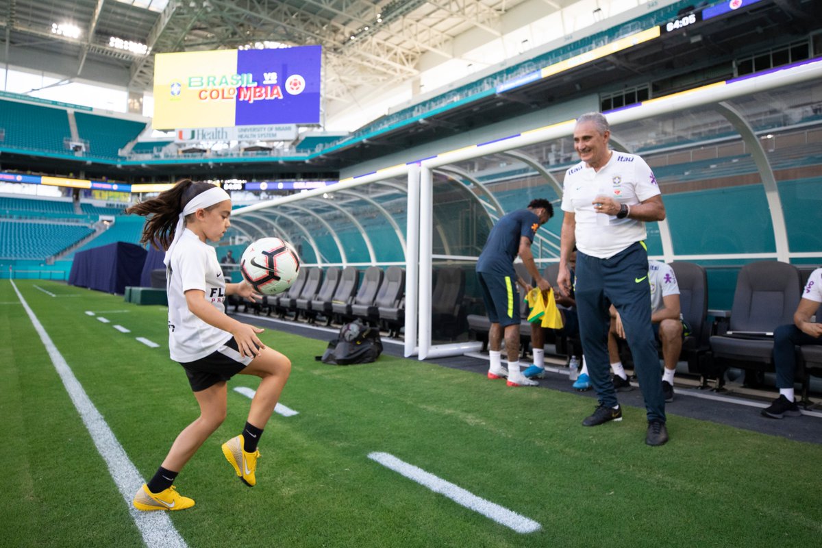 De olho nas Eliminatórias, Tite defende amistosos contra rivais sul-americanos