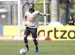 Castán admite decepção com campanha do Vasco, mas destaca: 'Nunca prometemos Libertadores'