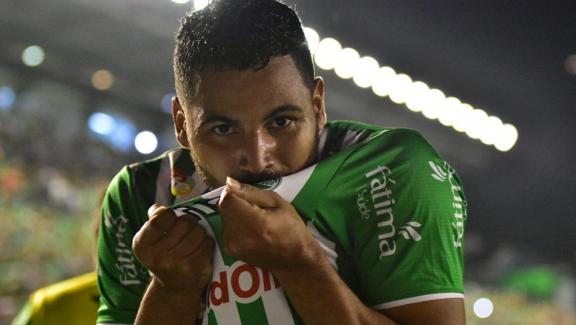 Garra e torcida empurraram o Juventude