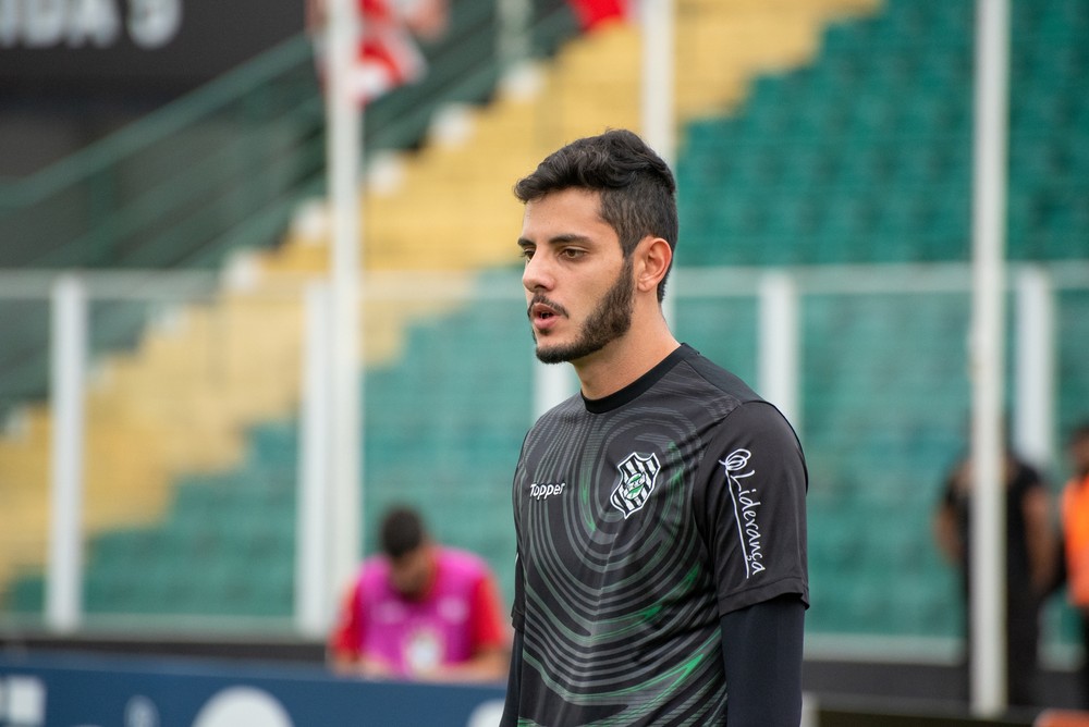 Série B: Vidotto aproveita chance no Figueirense e comemora: ‘Minha melhor fase’