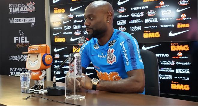 Atacante diz que rivais estão ‘agourando’ fase invicta do Corinthians