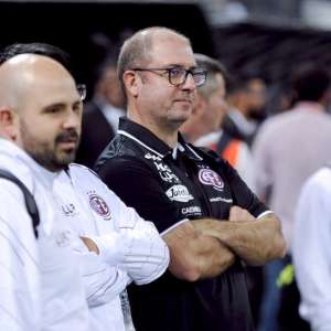 Copa Paulista: Técnico da Ferroviária foca em dar volta por cima; goleiro faz cobrança