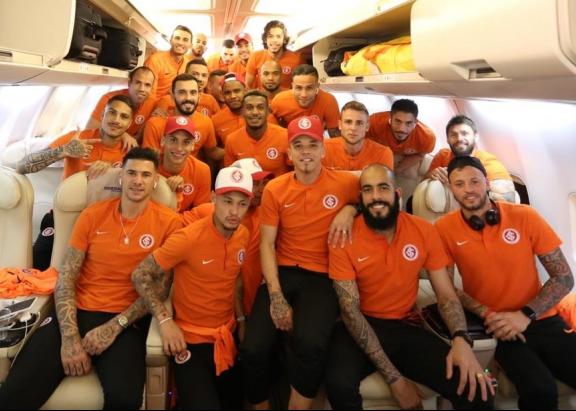 Inter tem dois jogadores importantes do ataque pendurados com cartões para final