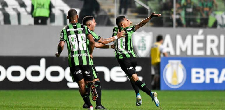 América derrota Criciúma no Horto - Mourão Panda / América