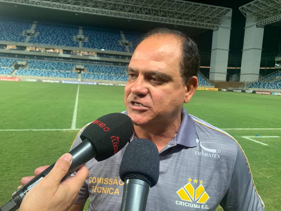 Série B: Waguinho Dias mostra insatisfação com derrota do Criciúma em Belo Horizonte