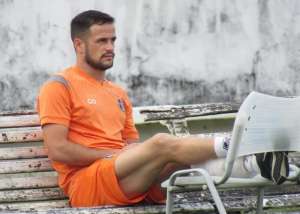 Sem acordo, artilheiro segue com futuro indefinido no Santa Cruz