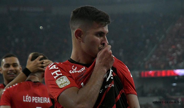 Athletico-PR valoriza vitória, mas prega cautela na final da Copa do Brasil