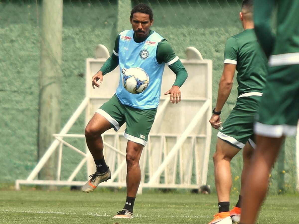 Coritiba terá no mínimo quatro mudanças contra o Londrina