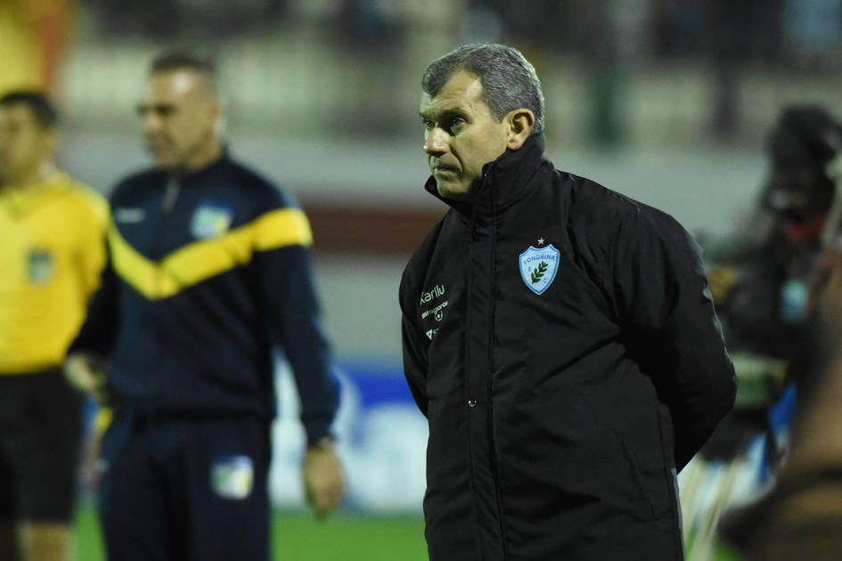 Técnico vê Londrina ‘desconfiado e inseguro’, mas espera nova postura no sábado