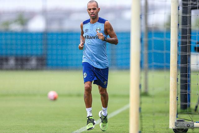 Tardelli espera Arena do Grêmio lotada em aniversário do clube e festeja boa fase