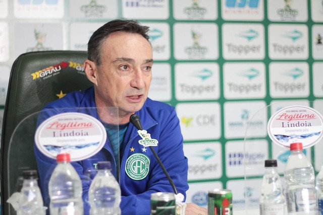 Série B: À espera do pagamento da multa, Roberto Fonseca tem vínculo rompido no BID