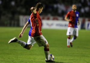 Série B: Mesmo com retorno de meia, técnico do Paraná manterá Vitinho como titular