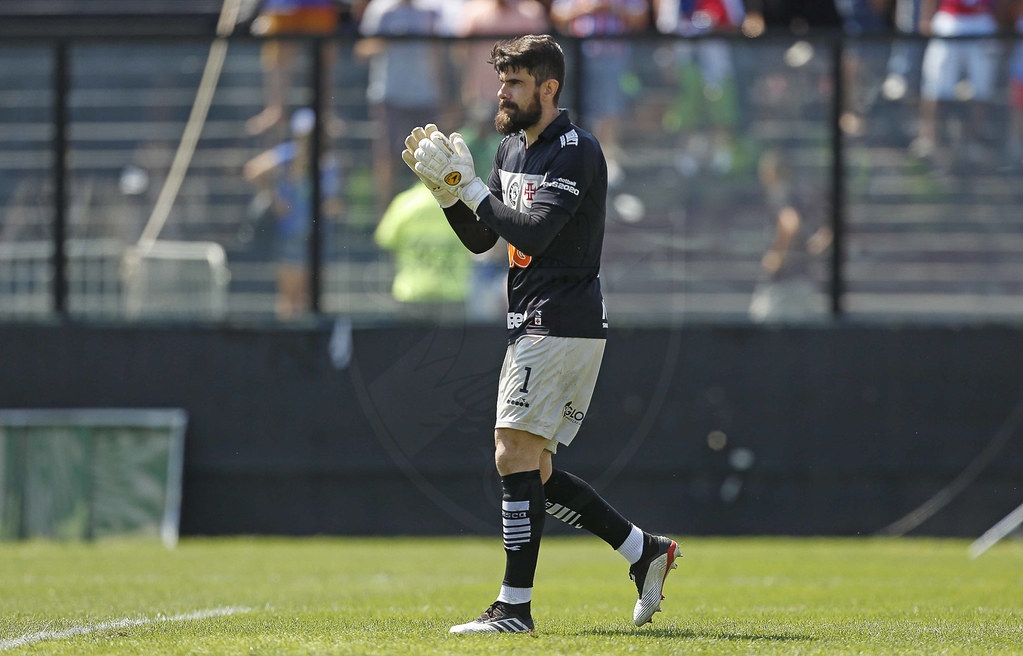 Vasco tenta espantar má fase em Chapecó, mas prega respeito ao time da casa