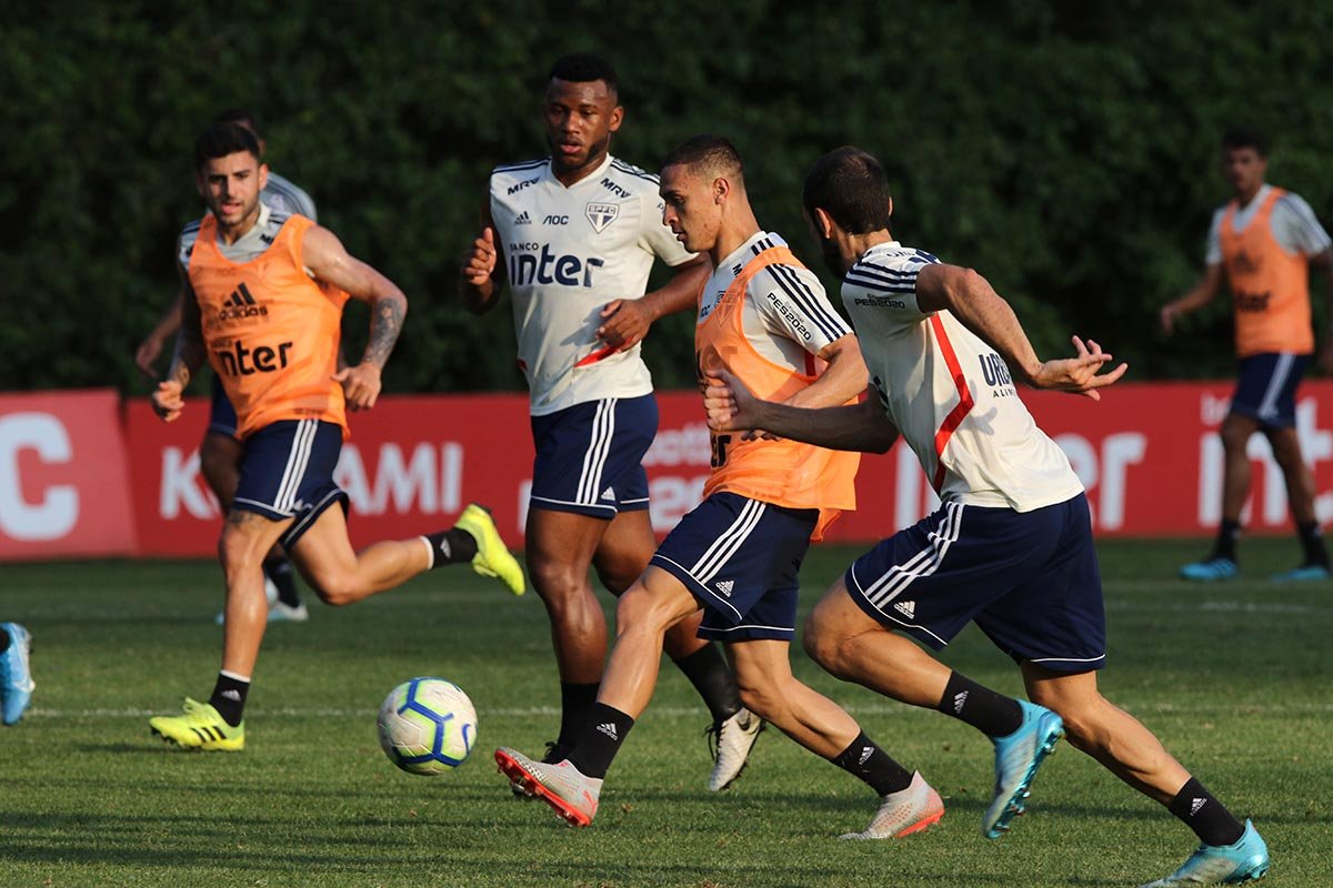 No fim do 1º turno, São Paulo recebe CSA no Morumbi para ‘diminuir prejuízo’
