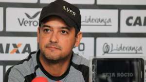 Chapecoense acerta com treinador Marquinhos Santos, do Juventude